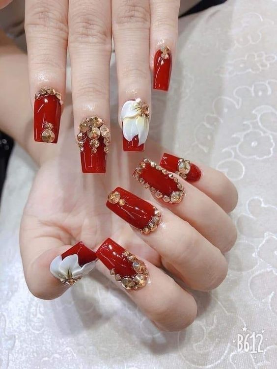 Móng úp nail box thiết kế đính đá màu đỏ nhũ  Đẹp như hình  Shopee Việt  Nam