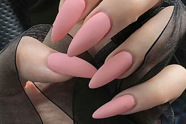 nail hồng nhọn xinh