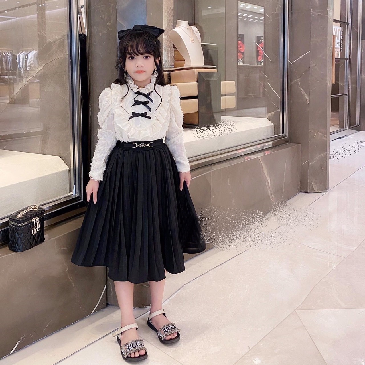Đầm váy bé gái, sét áo lông chân váy xếp li size đại cho bé gái từ 18kg đến 35kg( màu trắng, hồng) | Chuột Lắc Baby | Tiki
