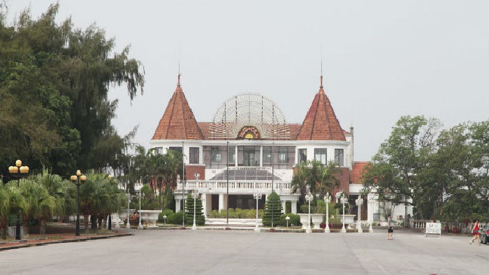 Casino Đồ Sơn là sòng bài hợp pháp đầu tiên tại Việt Nam.